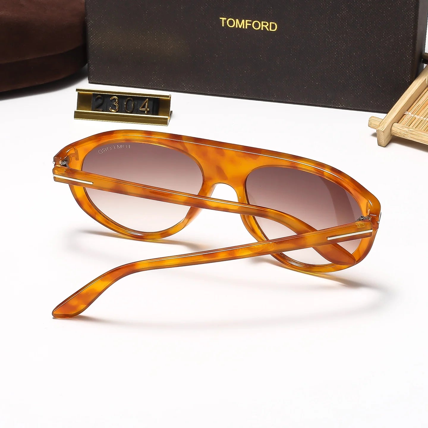 Fashion hot 7 color sunglasses 2304