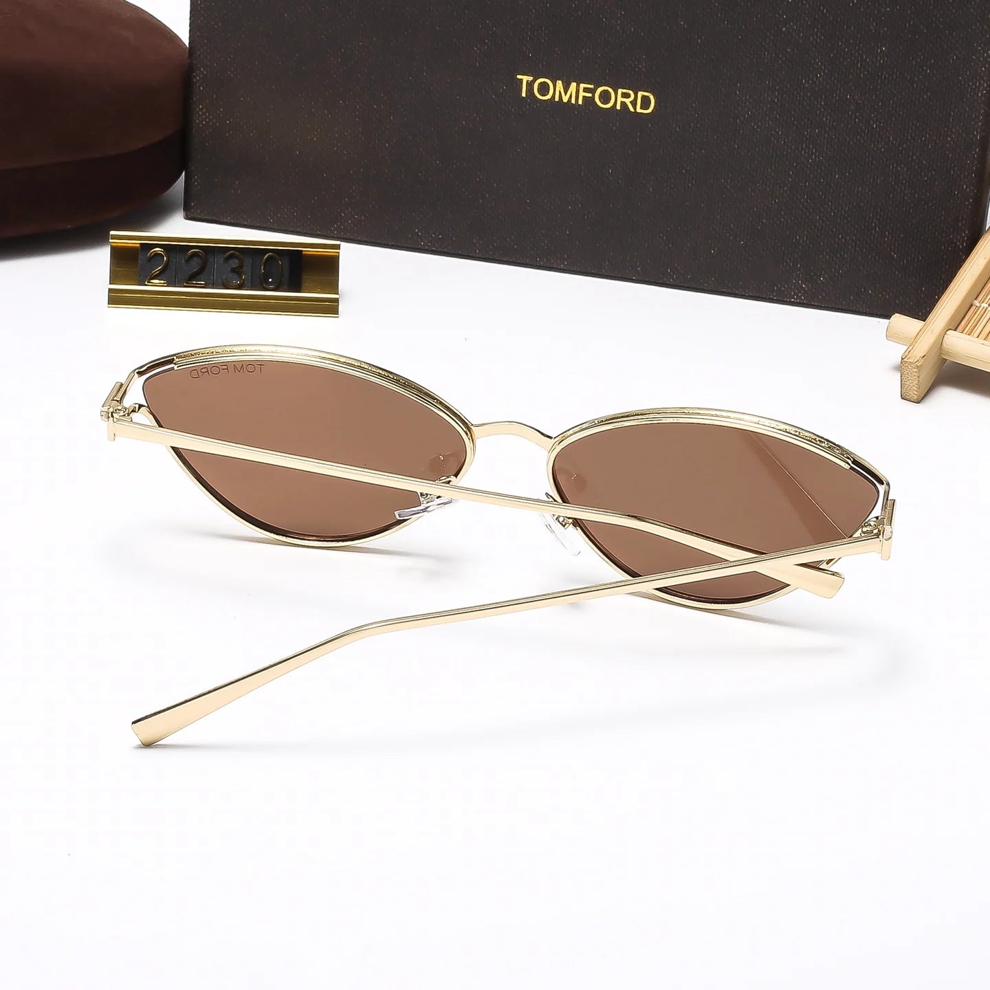 Fashion hot 7 color sunglasses 2230
