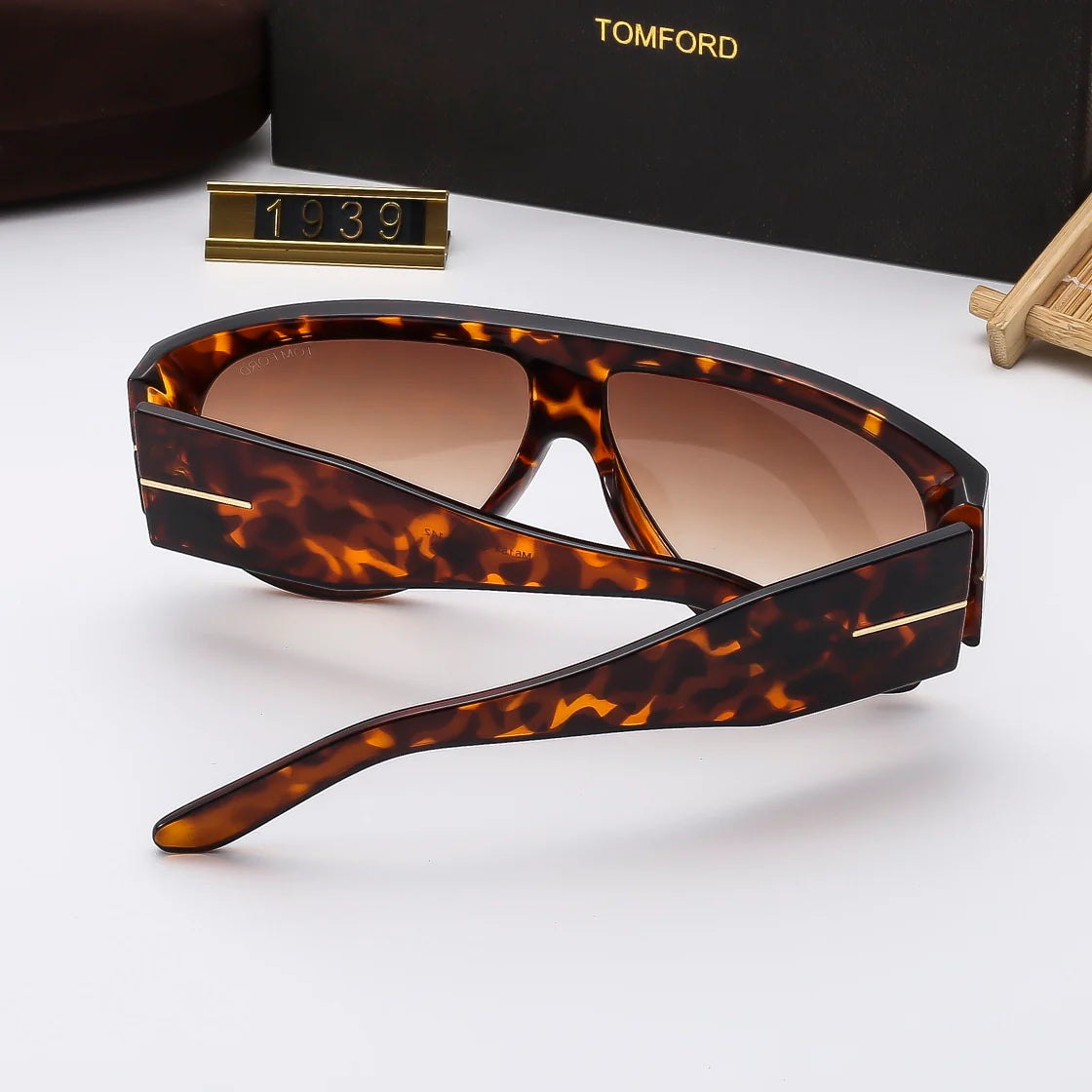 Fashion hot 7 color sunglasses 1939