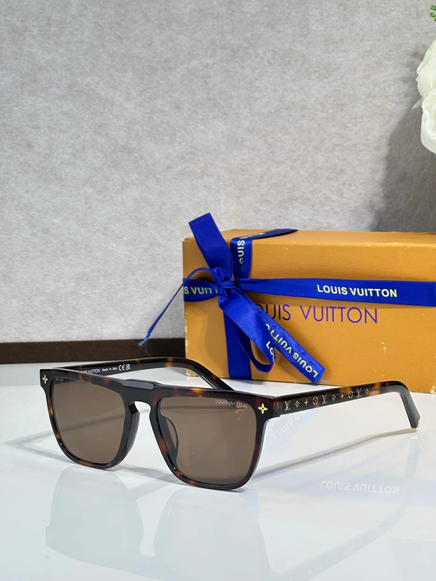 Fashion hot 6 color sunglasses 102201