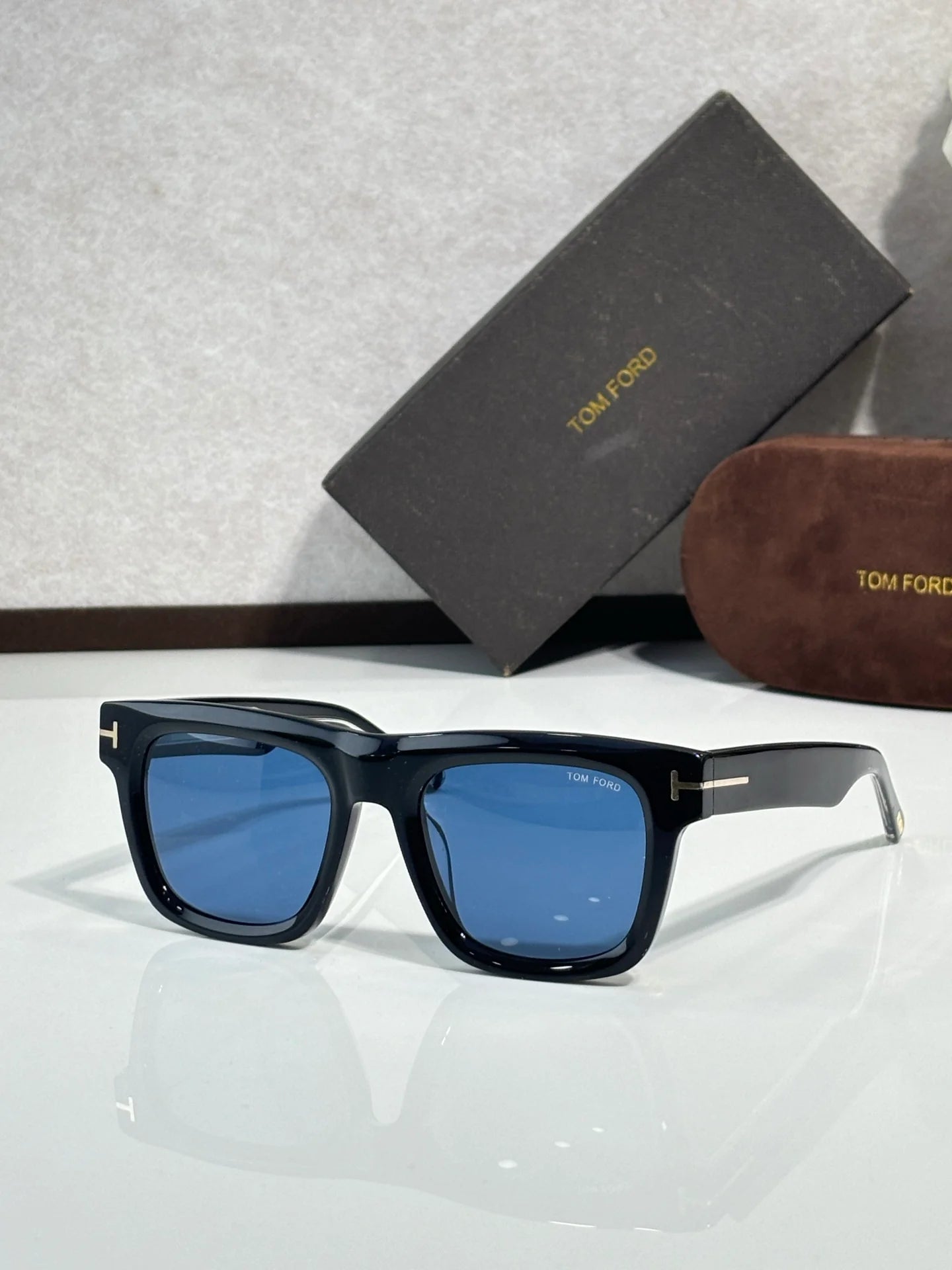 Fashion hot 6 color sunglasses 012302