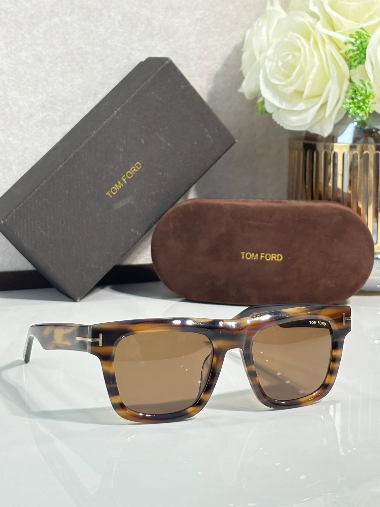 Fashion hot 6 color sunglasses 012302