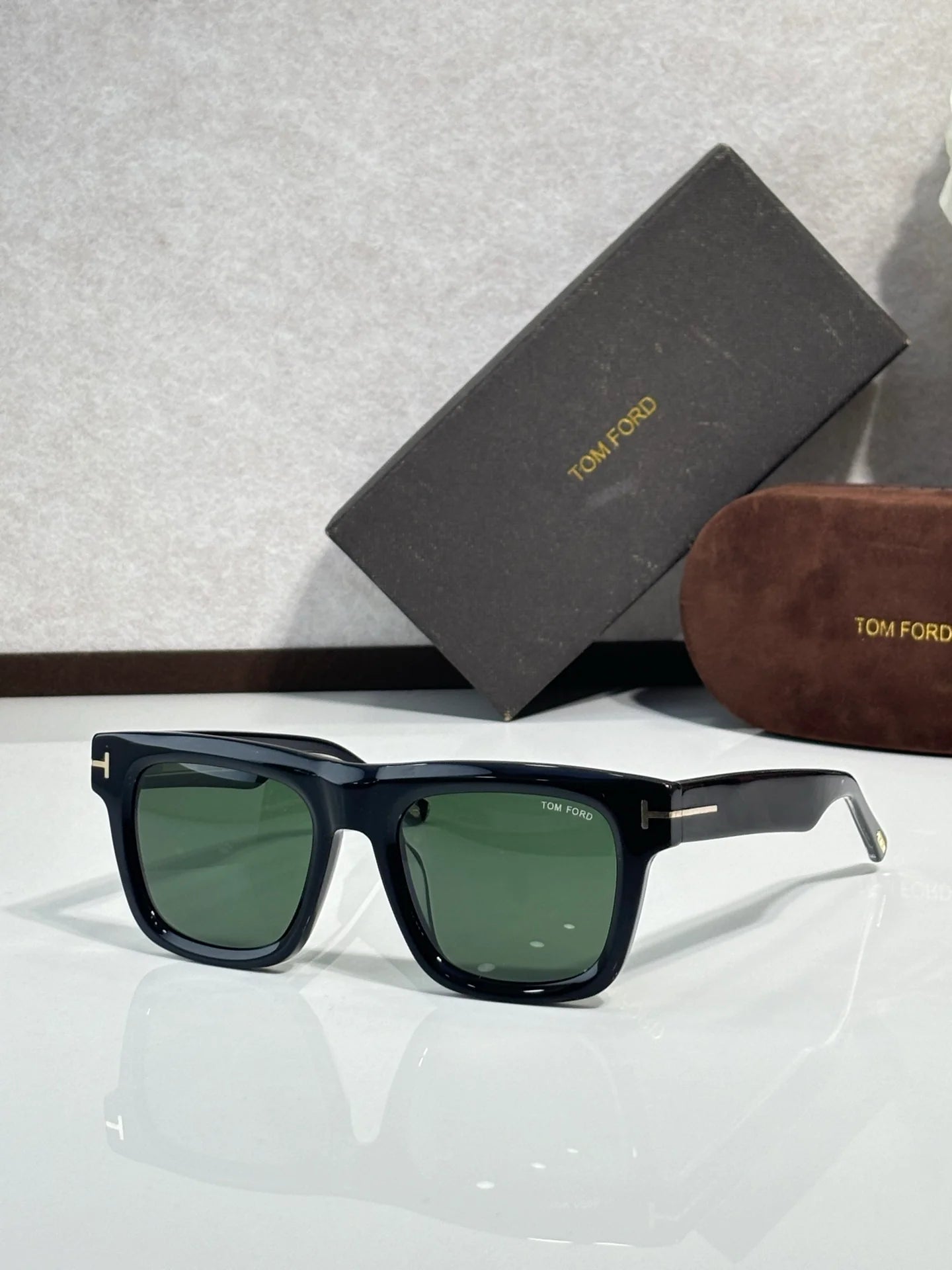 Fashion hot 6 color sunglasses 012302