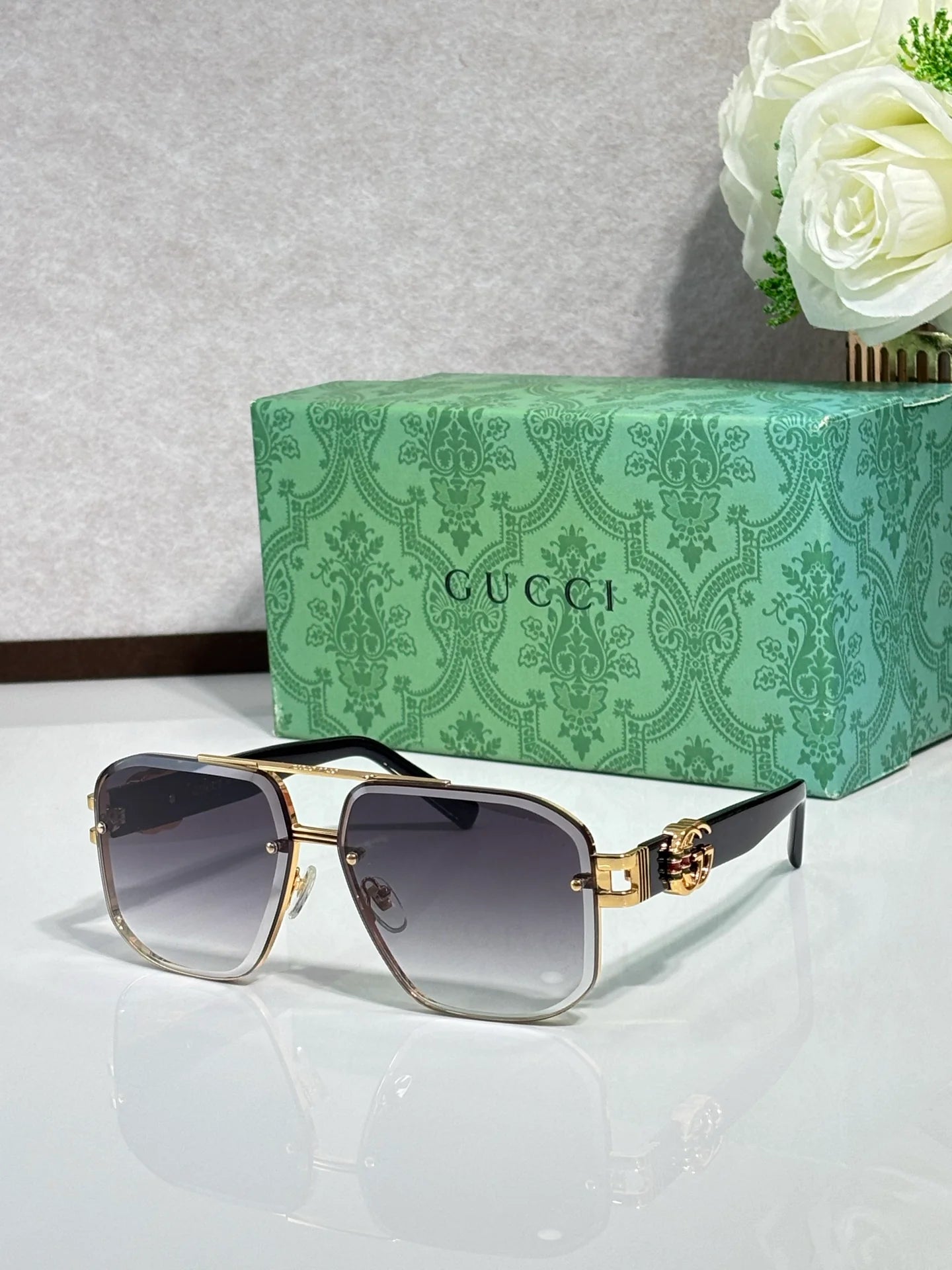 Fashion hot 7 color sunglasses 1596