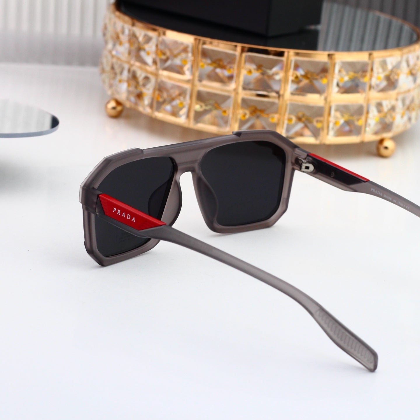 New hot HD lenses Full bezel design 5 colors sunglasses 6112