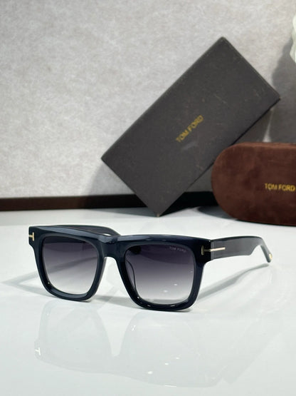 Fashion hot 6 color sunglasses 012302