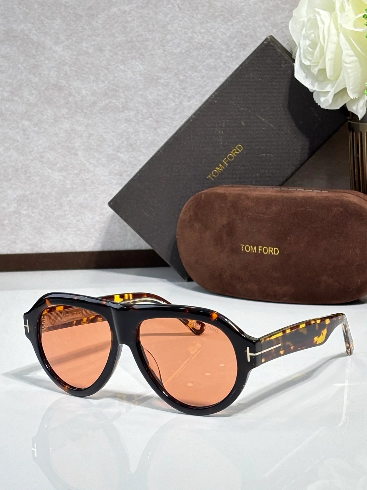 Fashion hot 9 color sunglasses 012101
