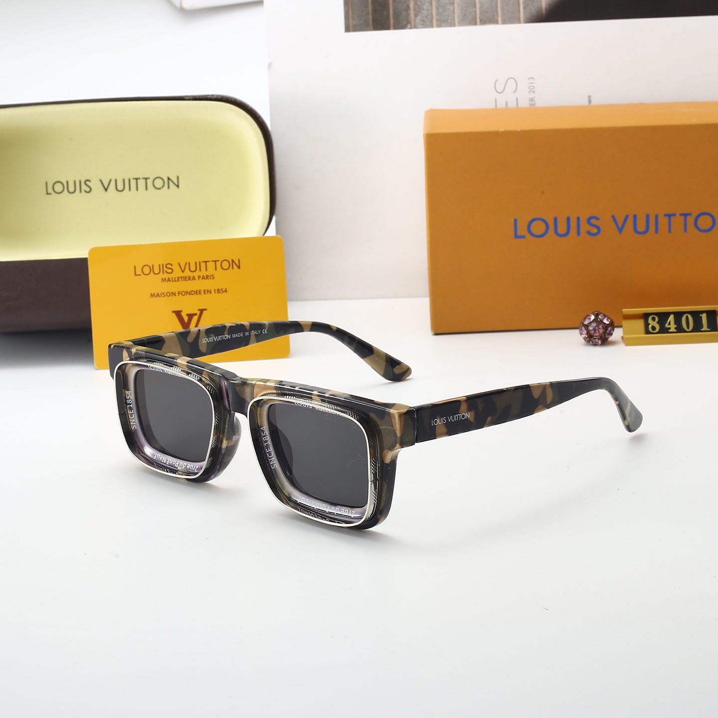 Fashion hot 5 color sunglasses 8401