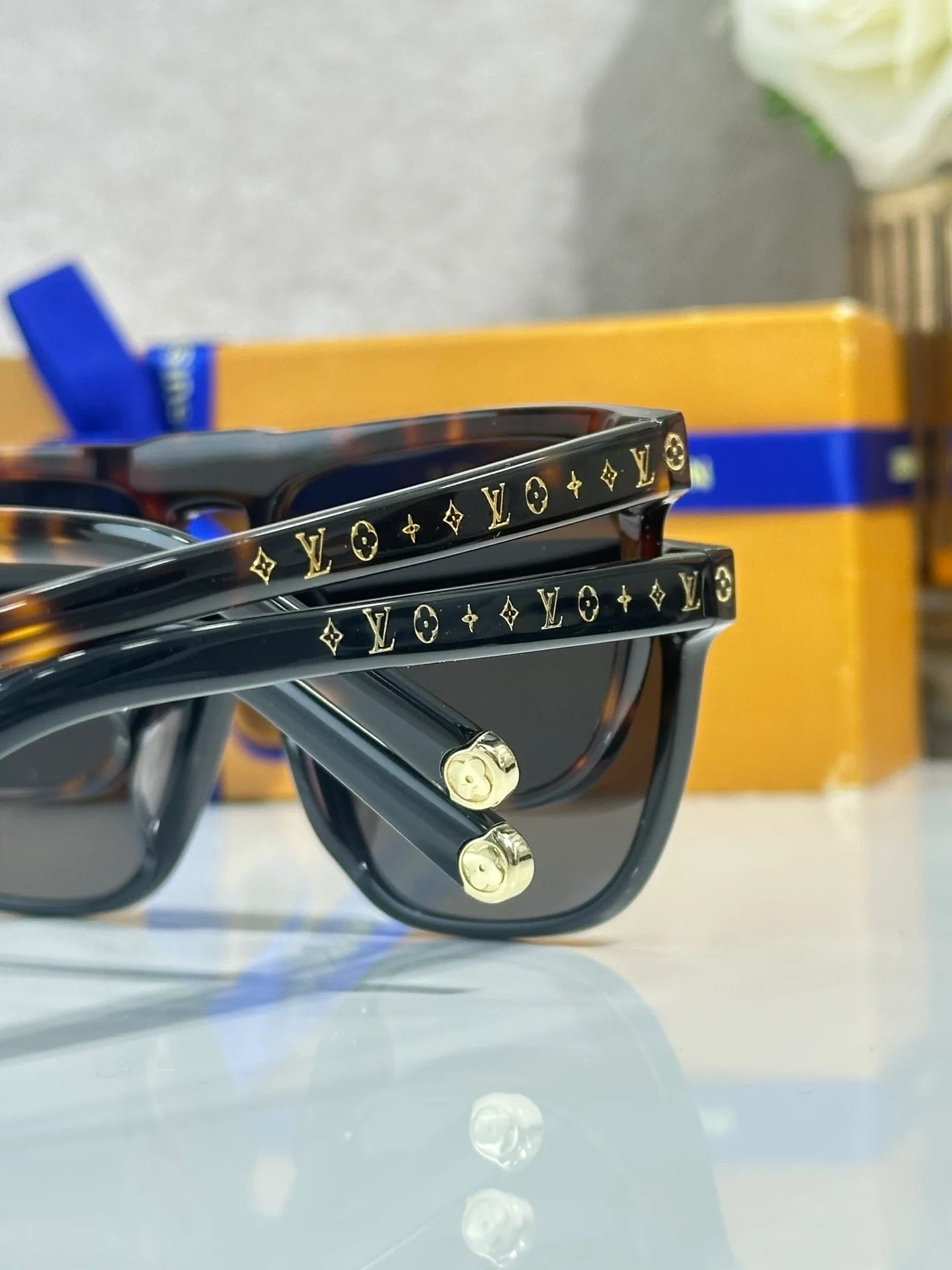 Fashion hot 6 color sunglasses 102201