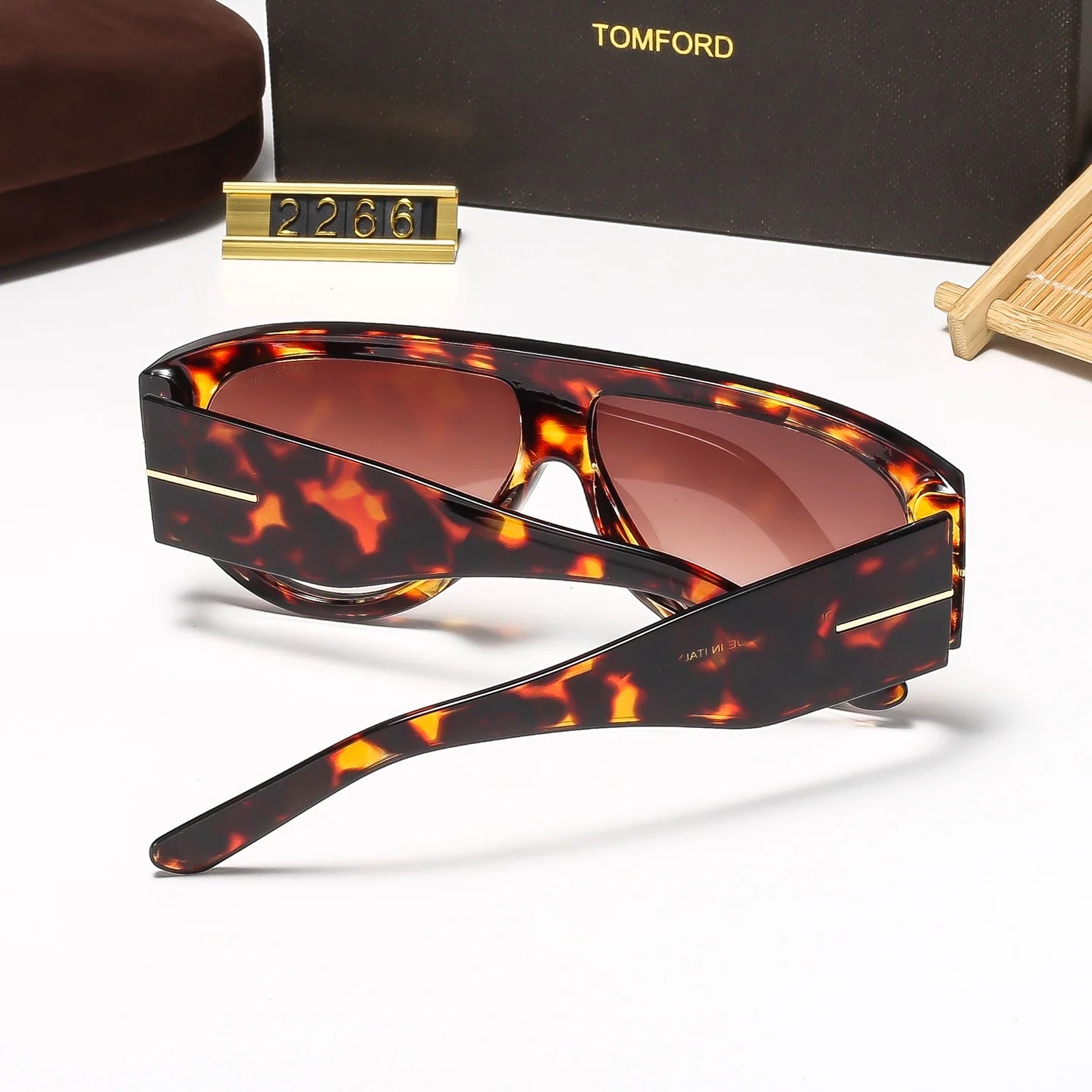 Fashion hot 9 color sunglasses 2266