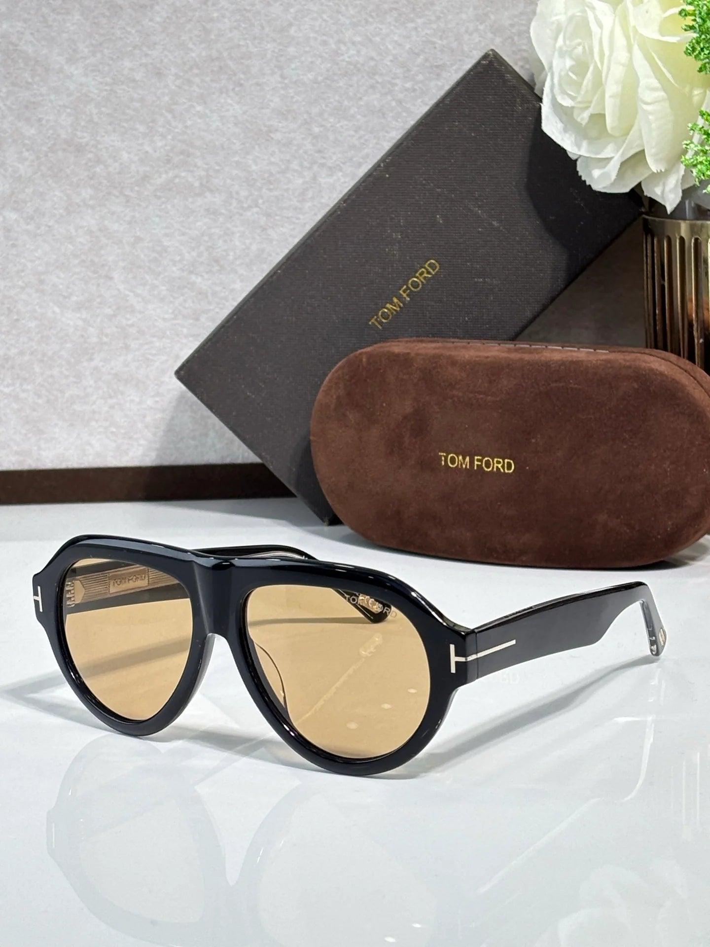 Fashion hot 9 color sunglasses 012101