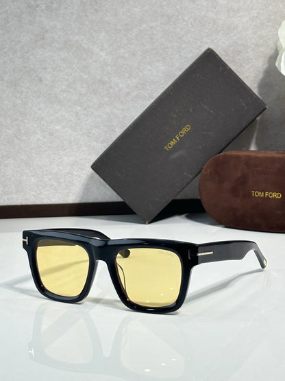 Fashion hot 6 color sunglasses 012302