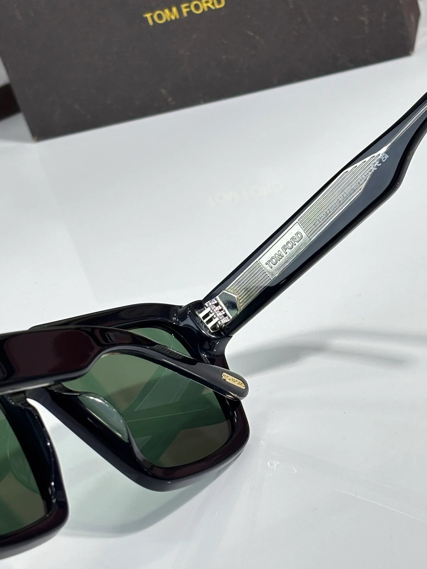 Fashion hot 6 color sunglasses 012102