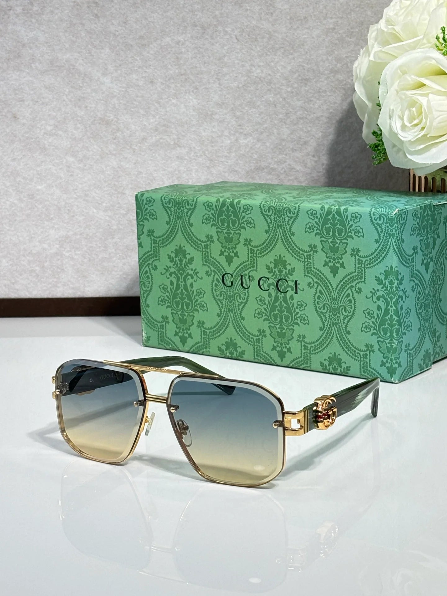 Fashion hot 7 color sunglasses 1596